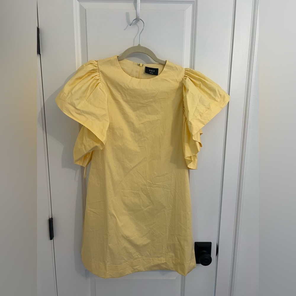 NWOT VICI Yellow Sundress Small